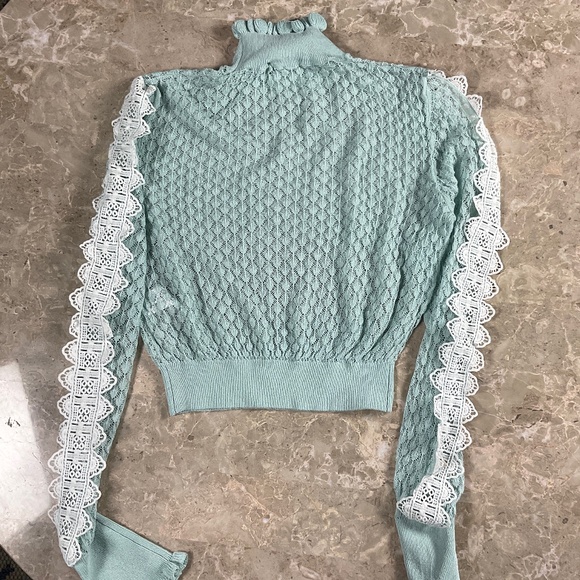 Zara Sheer Mint Green Turtleneck with Lace trim on Sleeves Size Small - Picture 7 of 7